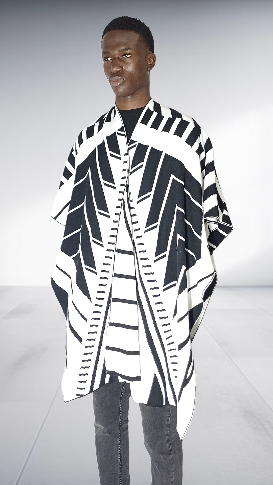 Zeitgeist Chevron Pattern Poncho - Black & White