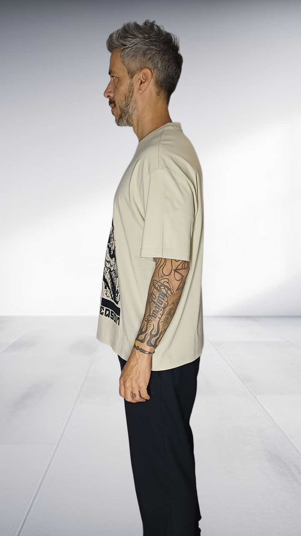 SE7EN HEART BEATS Africa Season Graphic T-Shirt - Sand & Black
