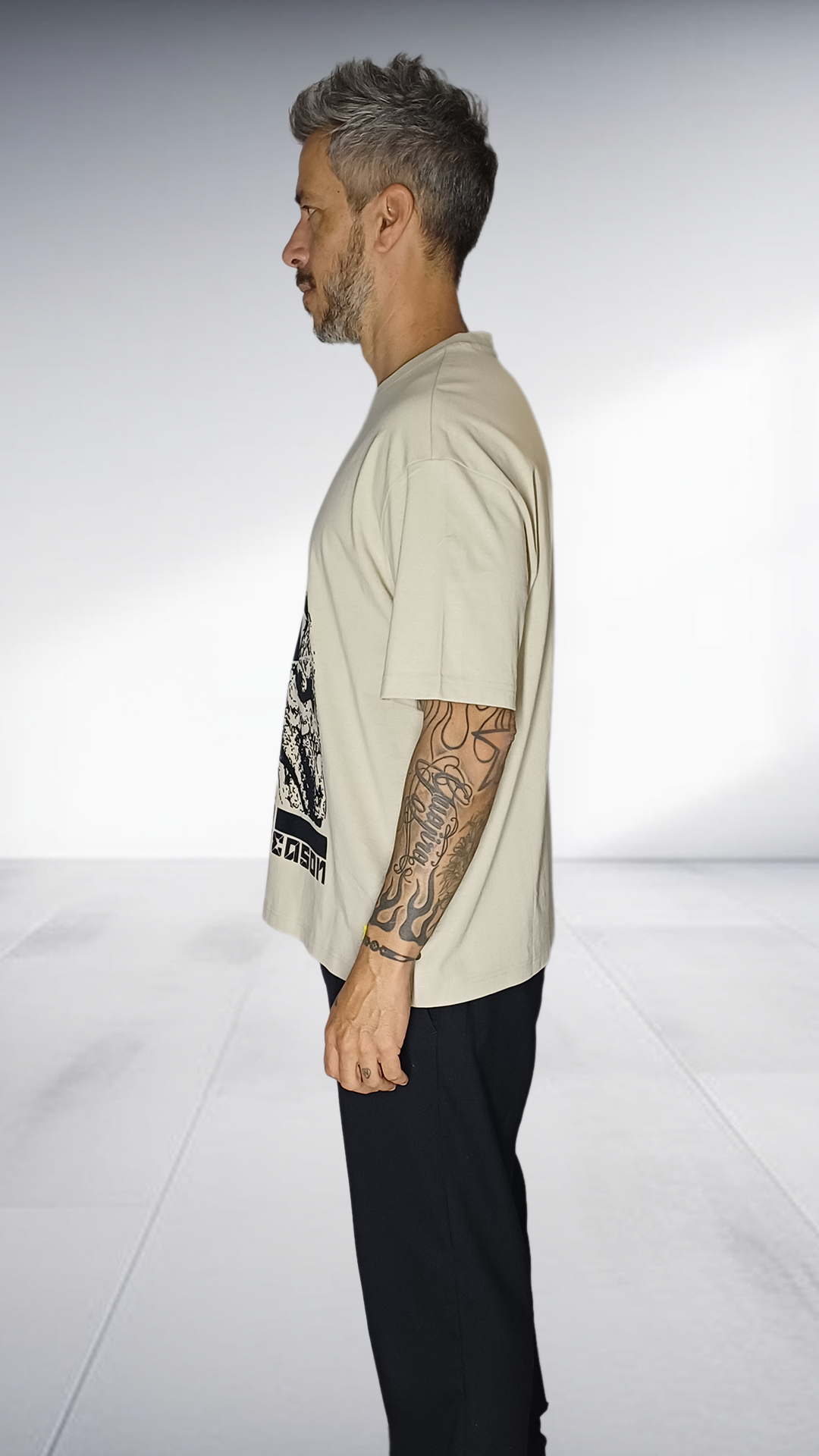 SE7EN HEART BEATS Africa Season Graphic T-Shirt - Sand & Black