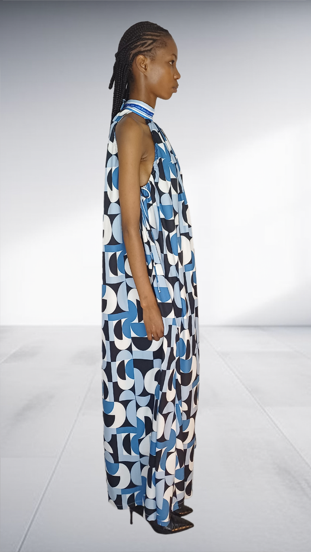 Fundundzi Jasmin Blue Geometric Print Halter Maxi Dress