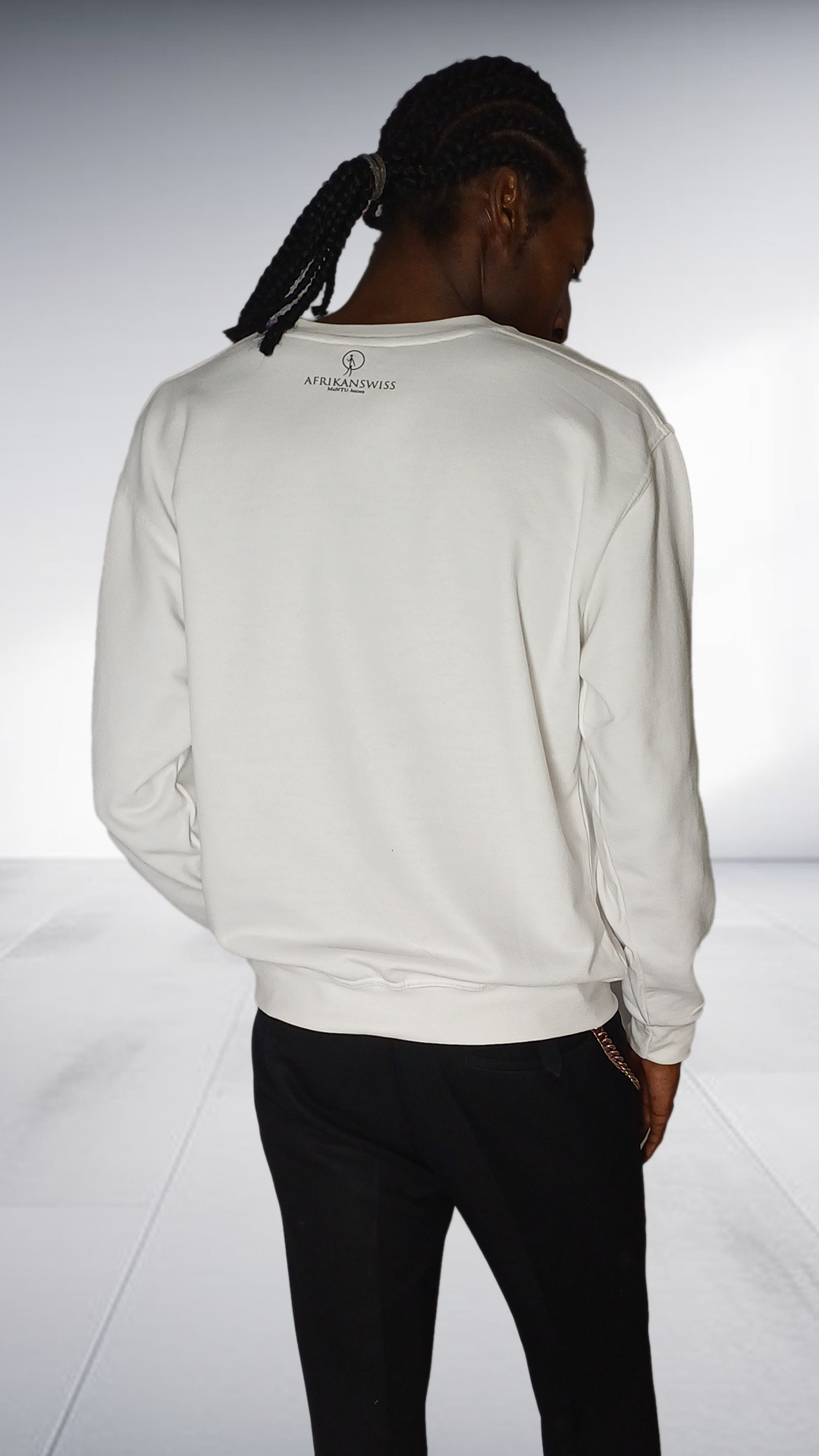 Afrikanswiss Graphic Portrait Sweatshirt - Cream