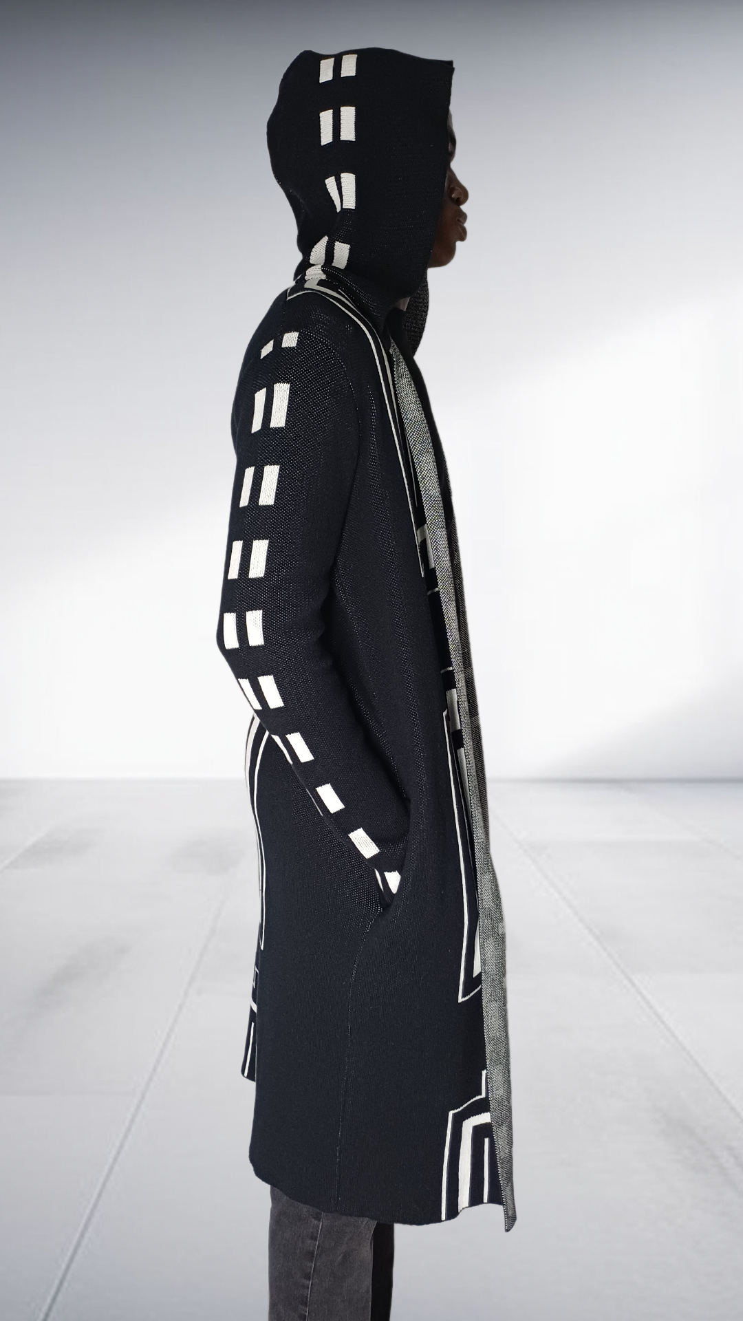 Zeitgeist Geometric Tracks Maxi Cardigan - Black, White & Silver