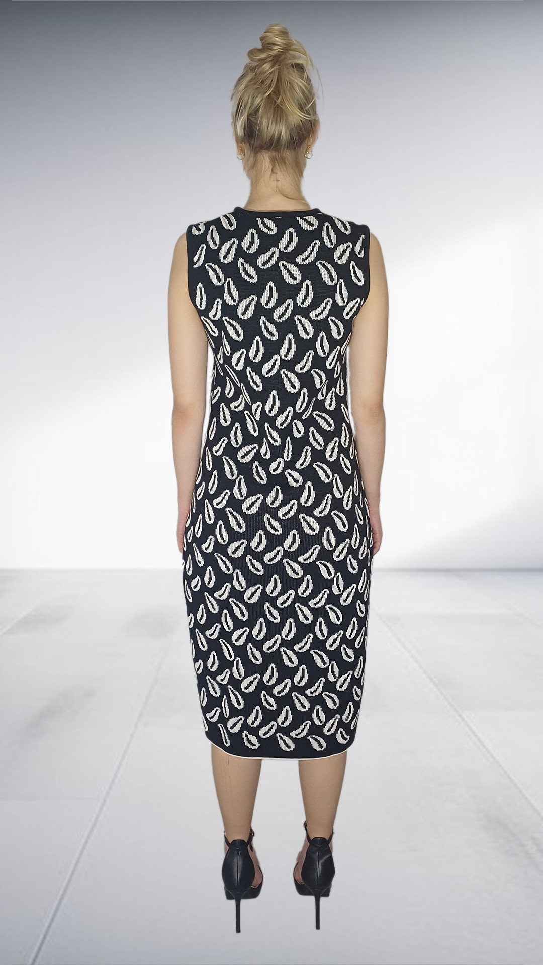 Cedi - Black & White Feather Print Sleeveless Midi Dress