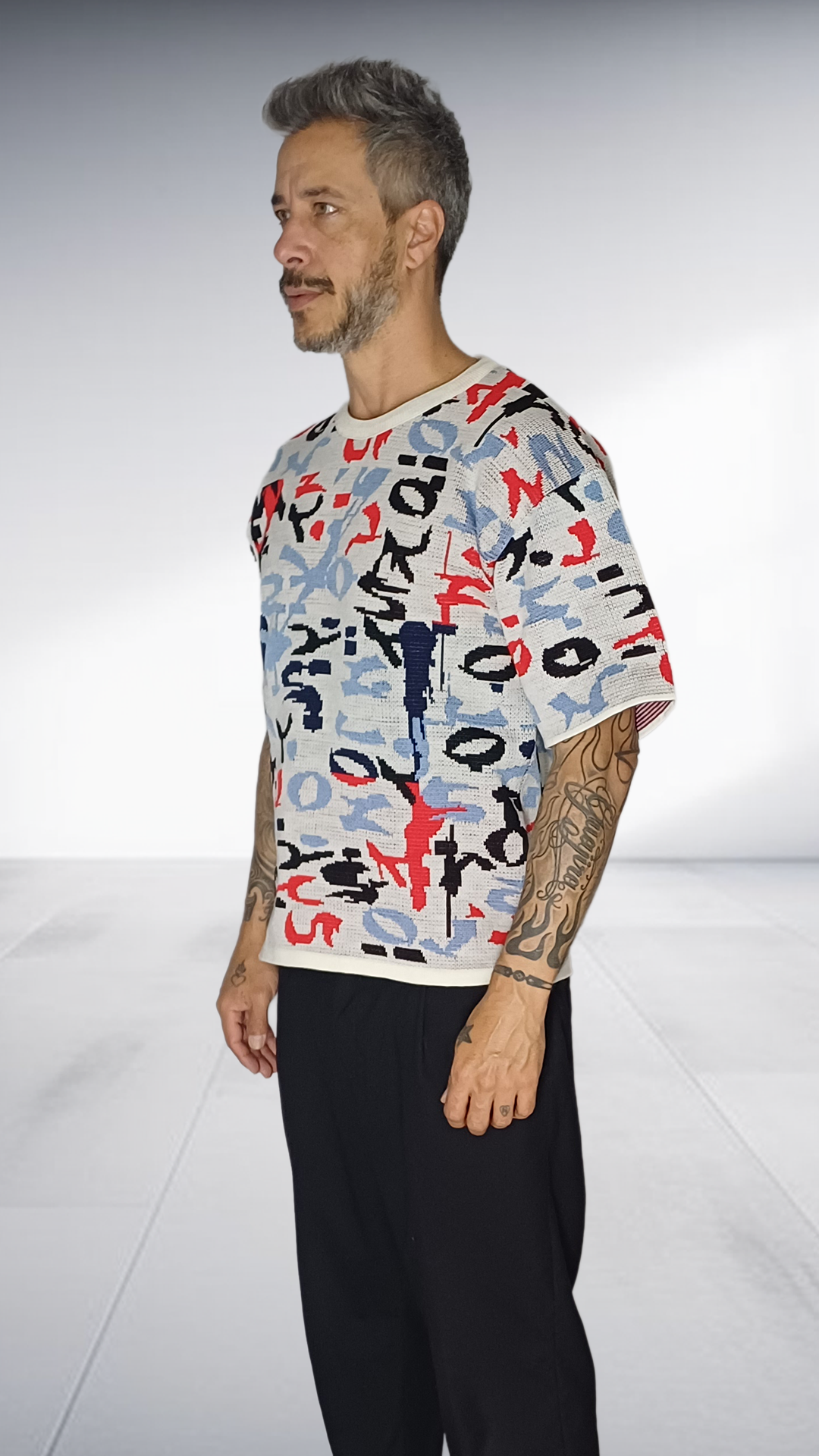 Jozsy Graffiti Print Oversized Knit T-Shirt - Grey, Red & Black