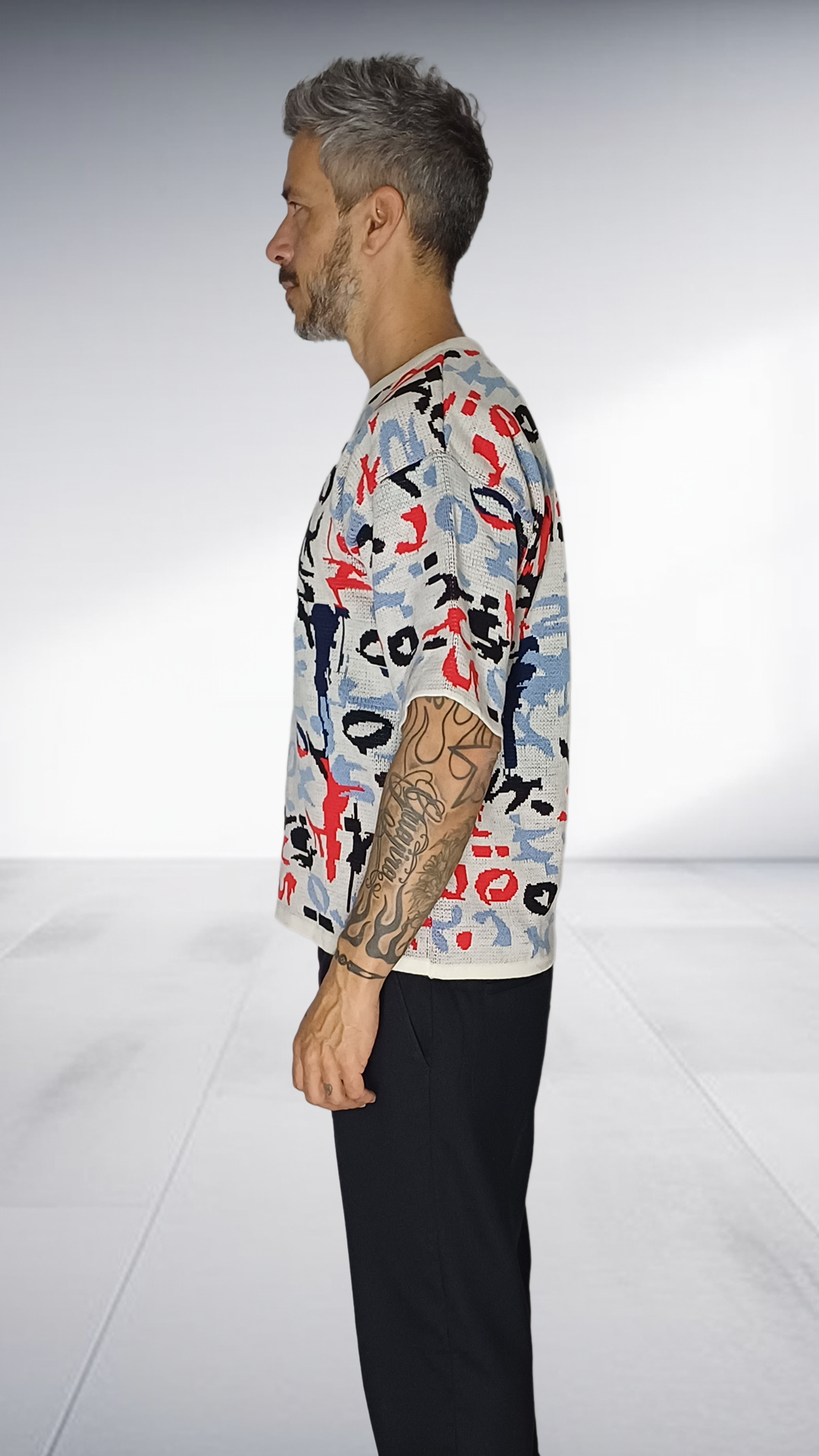 Jozsy Graffiti Print Oversized Knit T-Shirt - Grey, Red & Black