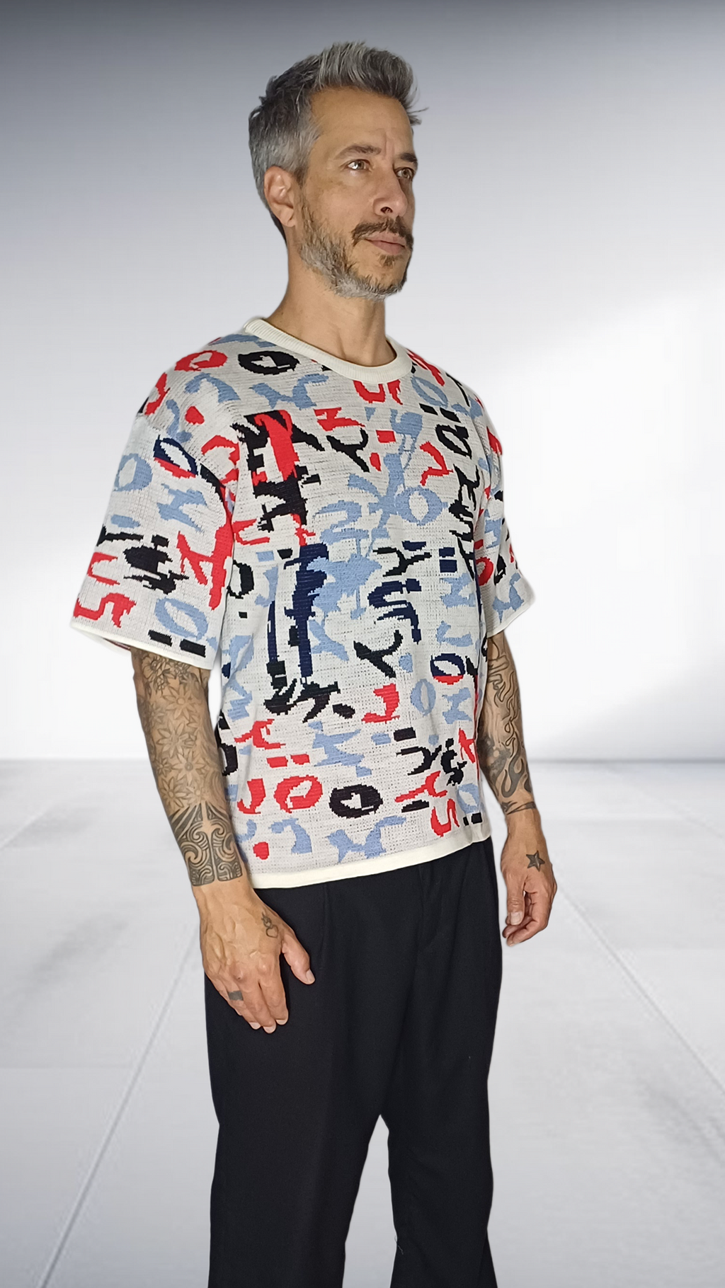 Jozsy Graffiti Print Oversized Knit T-Shirt - Grey, Red & Black