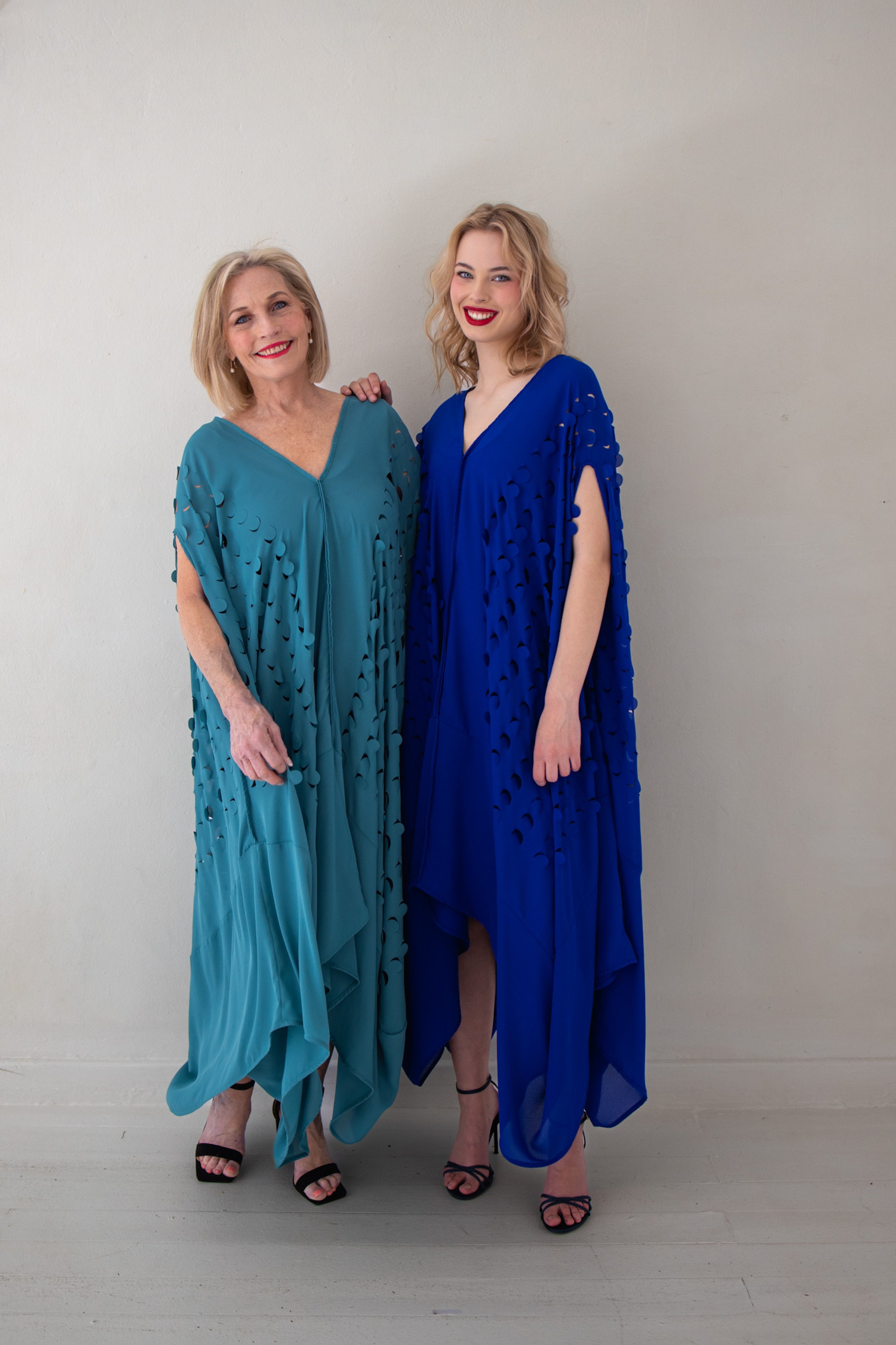 LASER CUT DRAPE KAFTAN